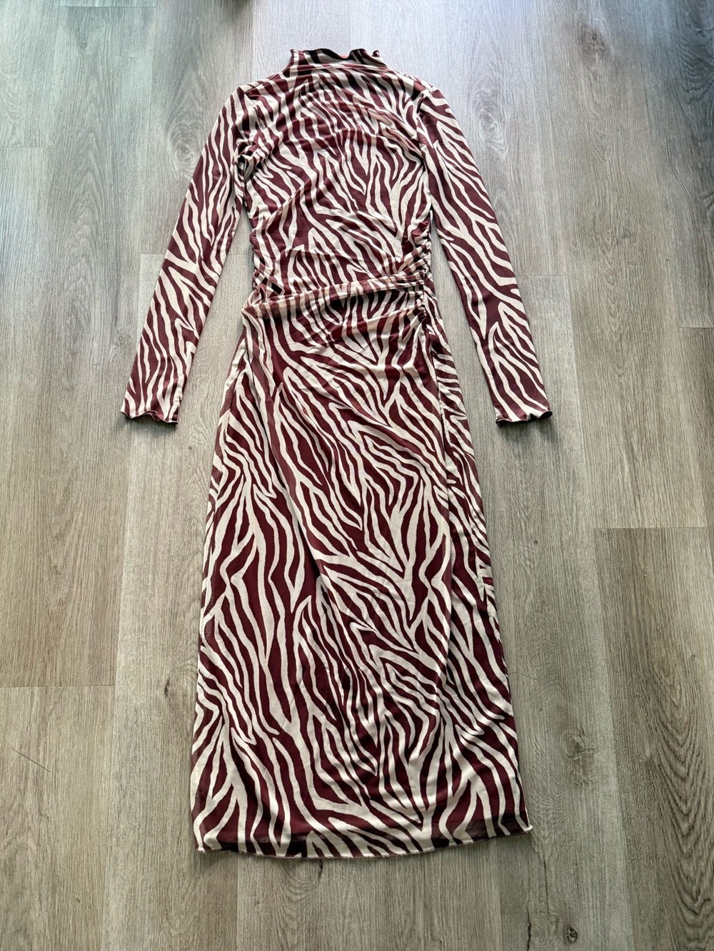 z supply sevilla brown zebra print long sleeve mesh mock neck midi dress small